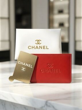 Chanel Mirror With Sleeve New